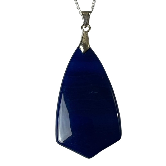 Beautiful Deep Blue Necklace - Picture 1 of 6
